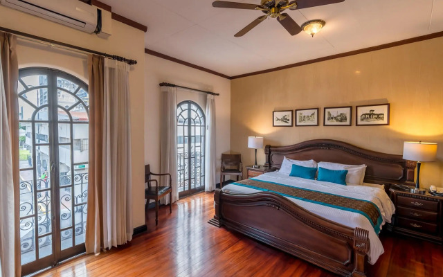 Hotel Colonial
