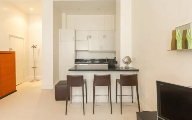 Eson2 - The Dawson Place in Notting Hill