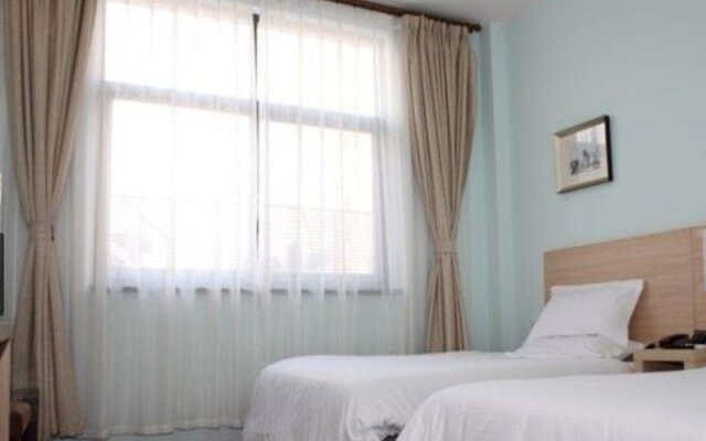 Gu Tong Holiday Hotel