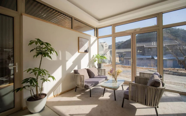 VINAWHISPER Boutique Hotel