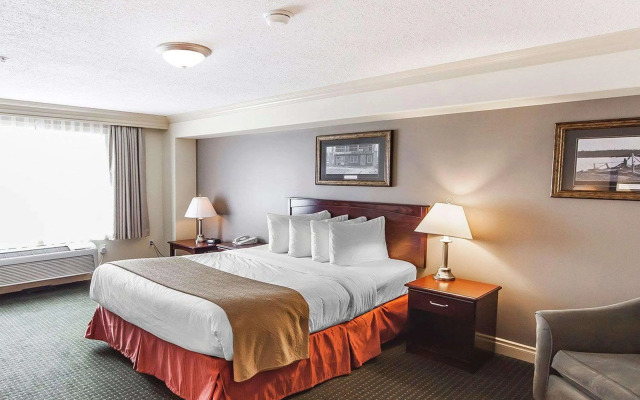Velora Hinton, Ascend Hotel Collection