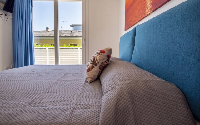 Smeraldo Apartment On Sea Shore