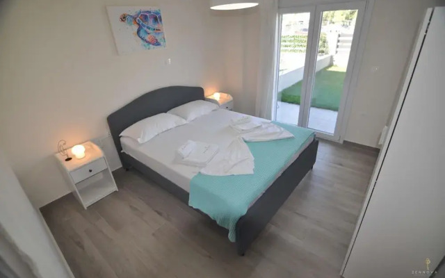 Zennova 24 Nikiti Flow Family Apt
