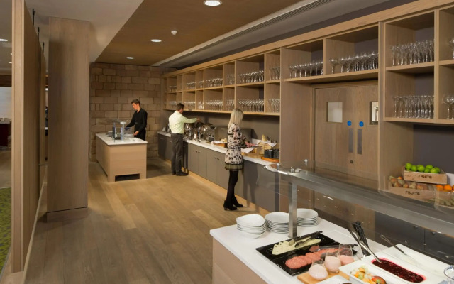 The Orchard Hotel & Restaurant