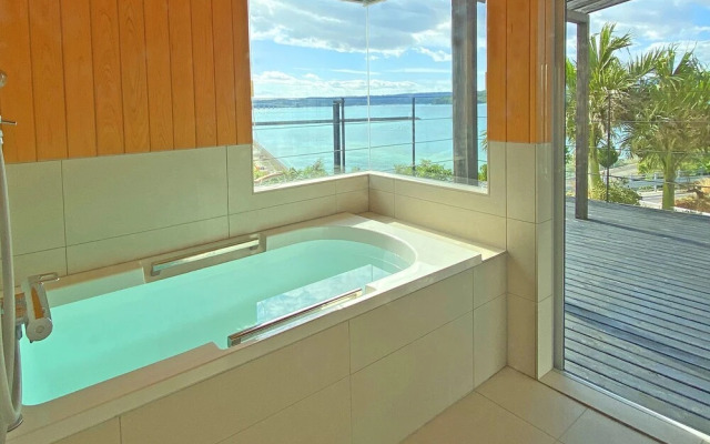 Aletta Kouri resort