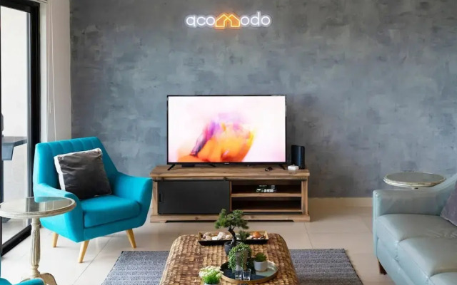 The Golf-view Condo by Acomodo