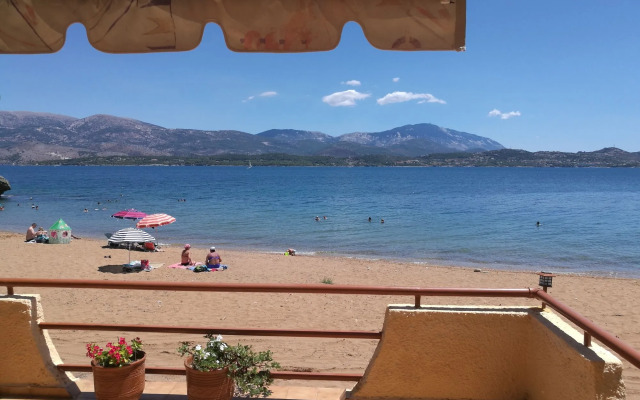 Alekos Beach Houses-Jerasimo