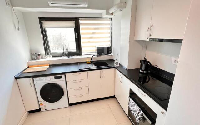 2 rooms Airy & Bright Palas Park