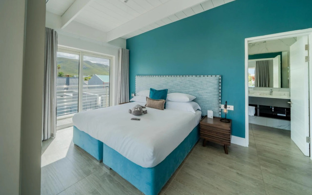 One Marine Drive Boutique Hotel