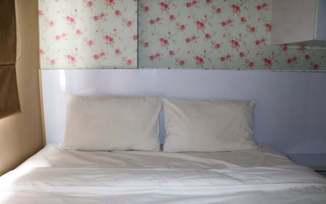 Homey And Cozy Stay 2Br At Green Pramuka City Apartment