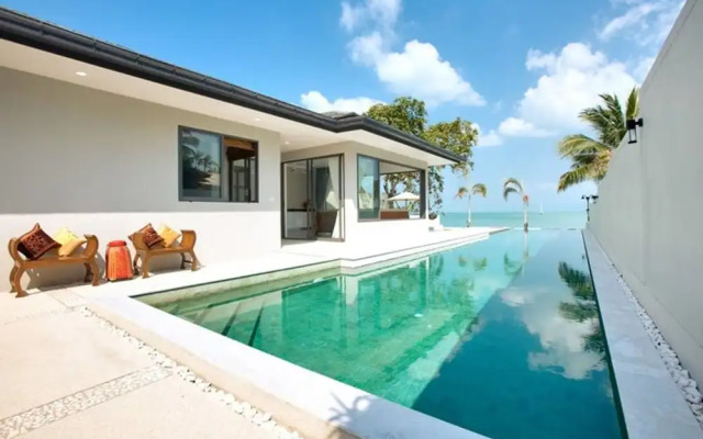 7 Bed Beautiful Beach Front Villa