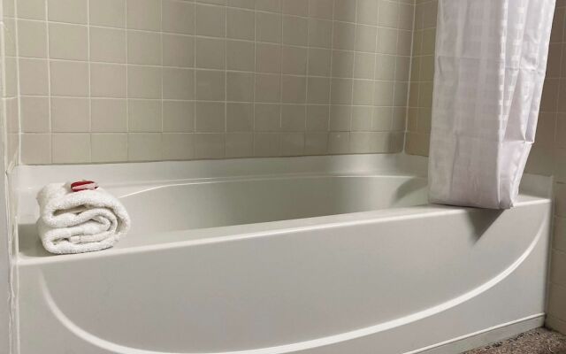 Travelodge by Wyndham Tucson Airport