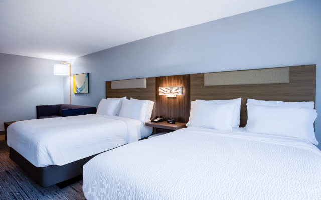 Holiday Inn Express & Suites Bradenton East-Lakewood Ranch by IHG