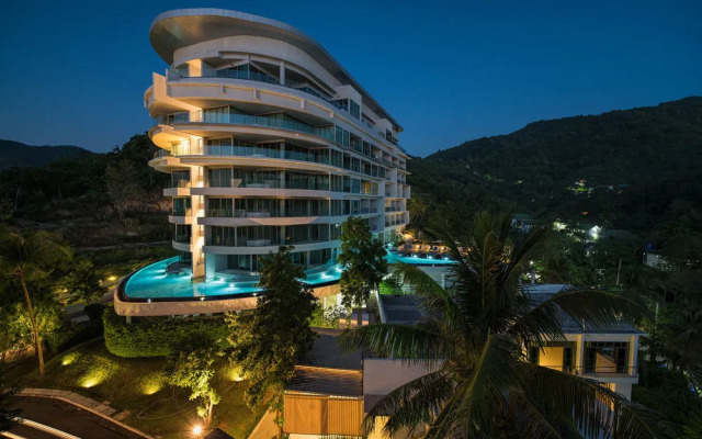 Seaview modern Apartment at Karon Hill