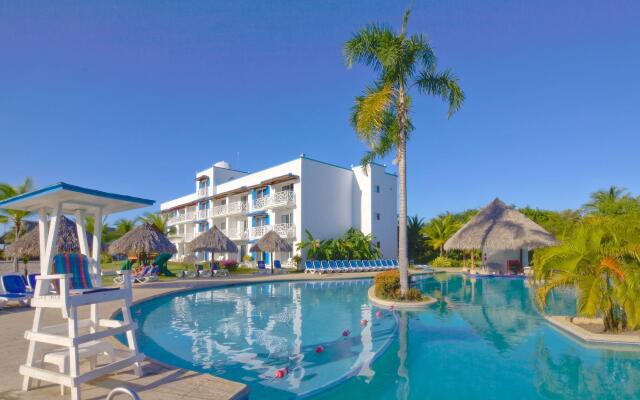 Playa Blanca Beach Resort - All Inclusive