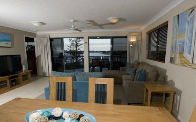 Riverdance Apartments