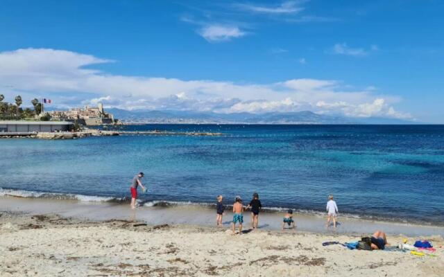 Casalionelantibes Appartement de 70m2 avec jardins et parking