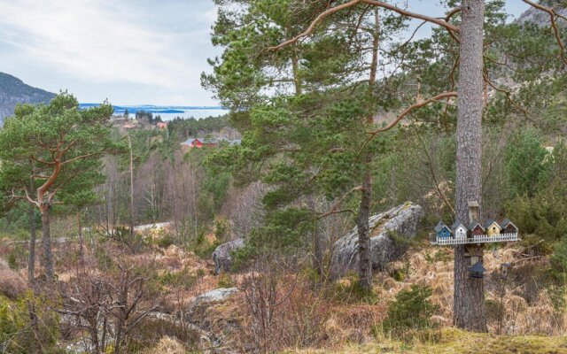 Beautiful Home in Jørpeland With Wifi and 3 Bedrooms