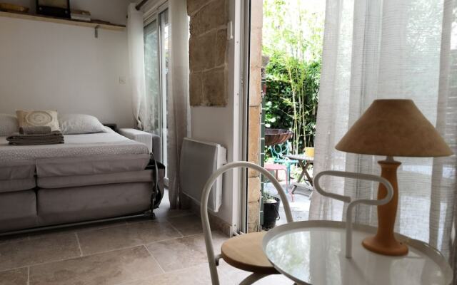 Studio coquet & terrasse