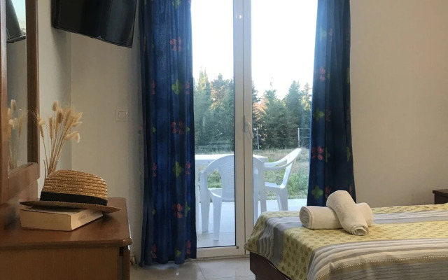 Room-banos Apartments and Swimming Pool