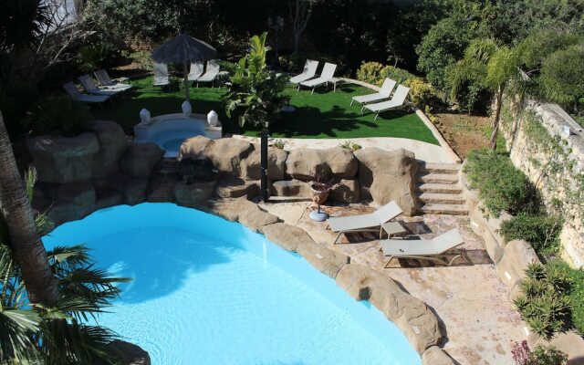 The Red Farm Relais & Spa