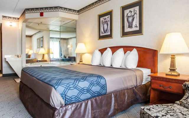 Rodeway Inn & Suites Milwaukee Airport
