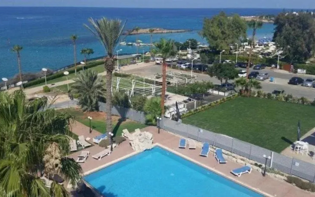 Paradise Apartment