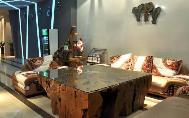Guangzhou Chen Long Hotel