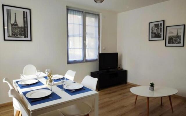 Agréable maison de ville avec parking gratuit