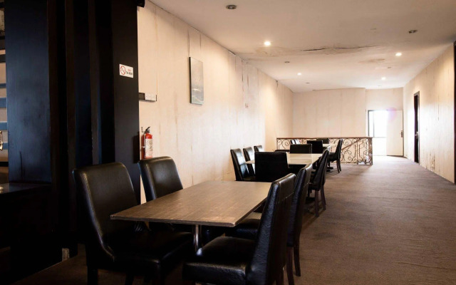 RedDoorz near Rungkut Industry