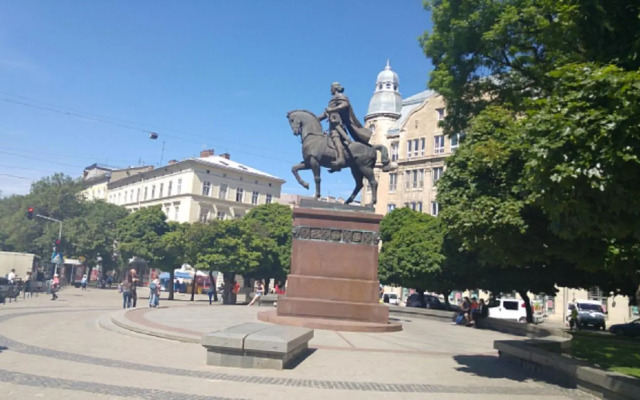 Апартаменти в центрі Львова - 1 хв до Площі Ринок