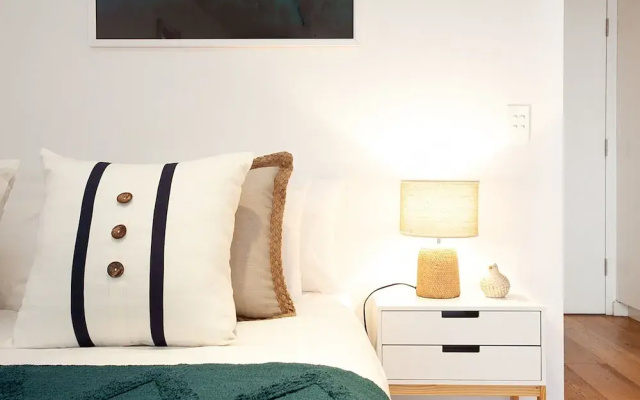 Stylish Studio With Balcony Near Darling Square