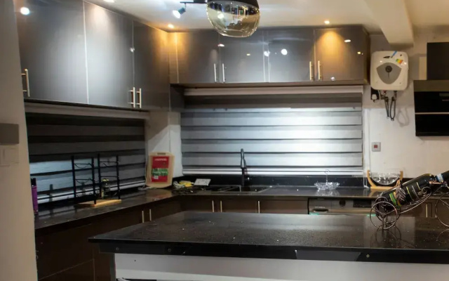 Fully Furnished Two Bedrooms, Modern Kitchen, Wifi