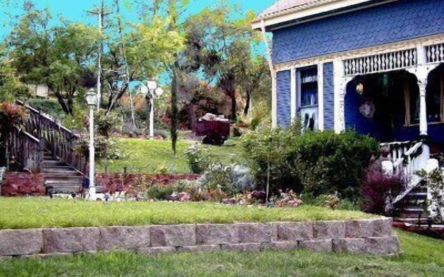 Robins Nest Bed & Breakfast