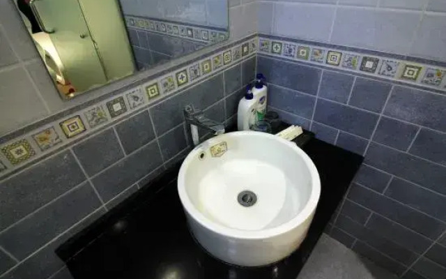 Aishang Theme Hotel