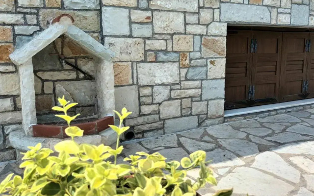 ZENIA Pelion garden house