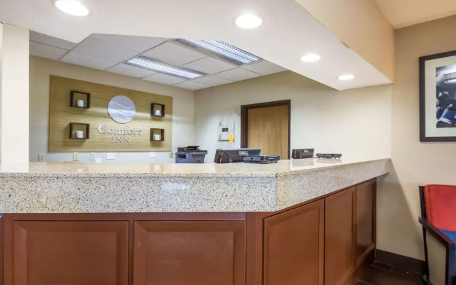 Quality Inn & Suites Green Bay - Ashwaubenon