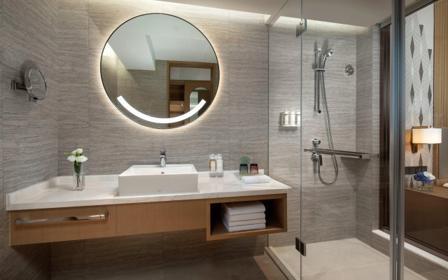 Holiday Inn Wuxi Central Station by IHG