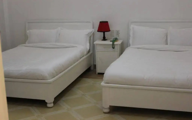 Pho Lanh Hotel