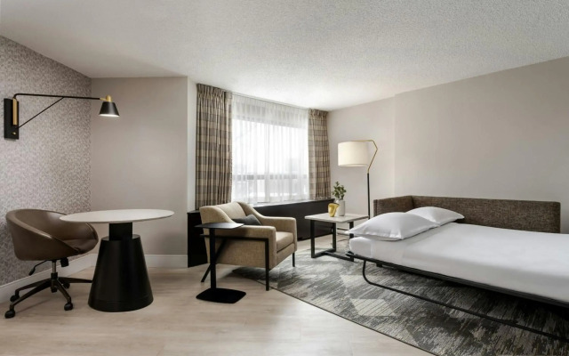 Sheraton Montreal Airport Hotel