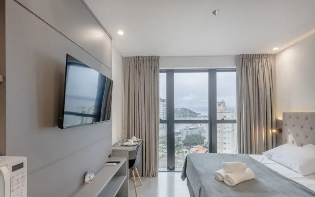 MHFA Studios em Prédio Luxuoso Vista Mar