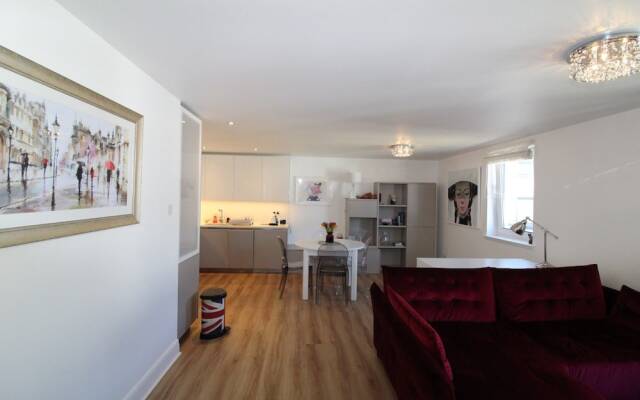 Stylish Modern 1BR Flat for 4 in Shore Side Leith