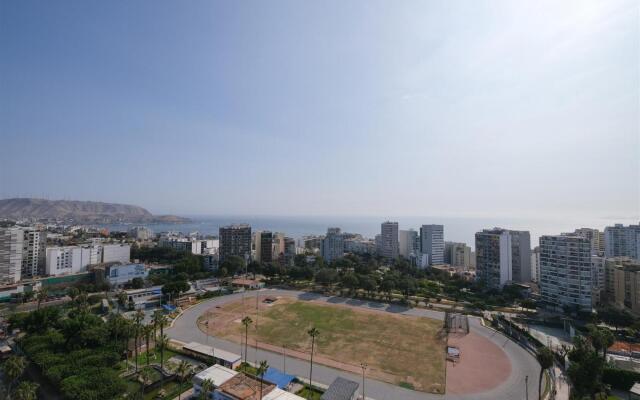 Stylish apt Amazing Ocean View - Gym Karaoke Pool