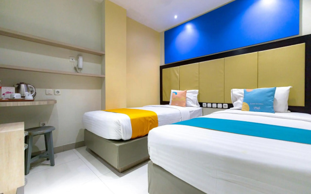 OYO 3735 Liv Hotel