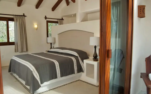 Solana Boutique Bed & Breakfast