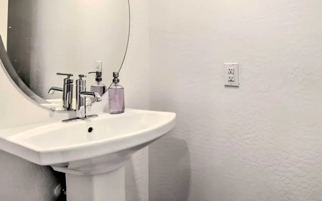 Community Perks: Executive Chandler Townhome