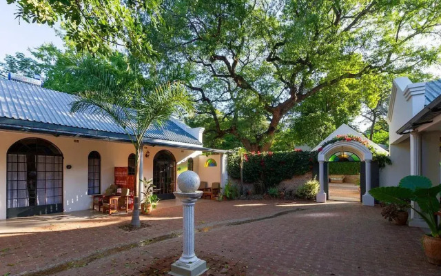 The Courtney Lodge