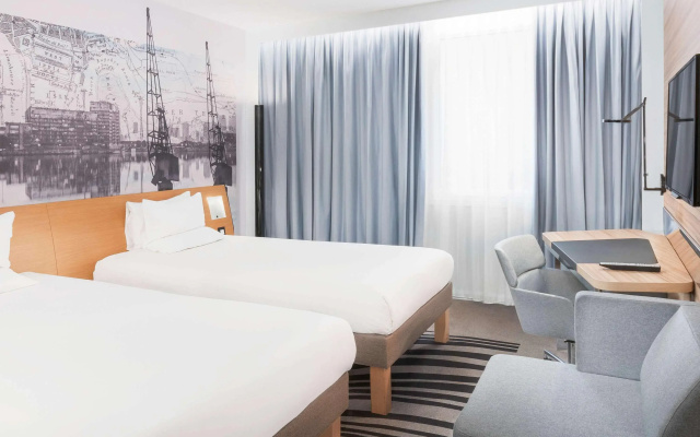 Отель Novotel London Canary Wharf 
