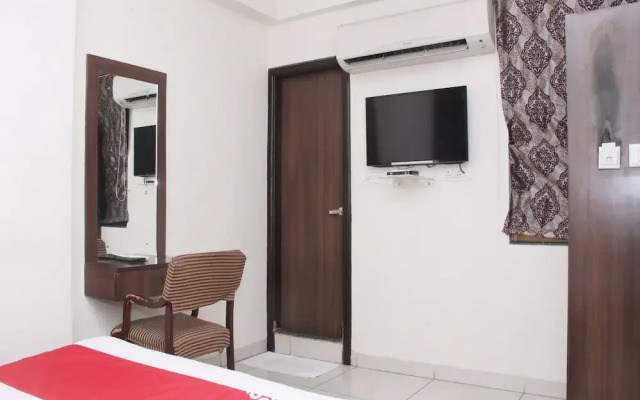 OYO 14427 Hotel RK Palace