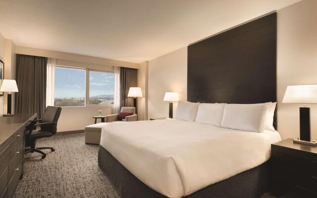 Radisson Hotel Vancouver Airport